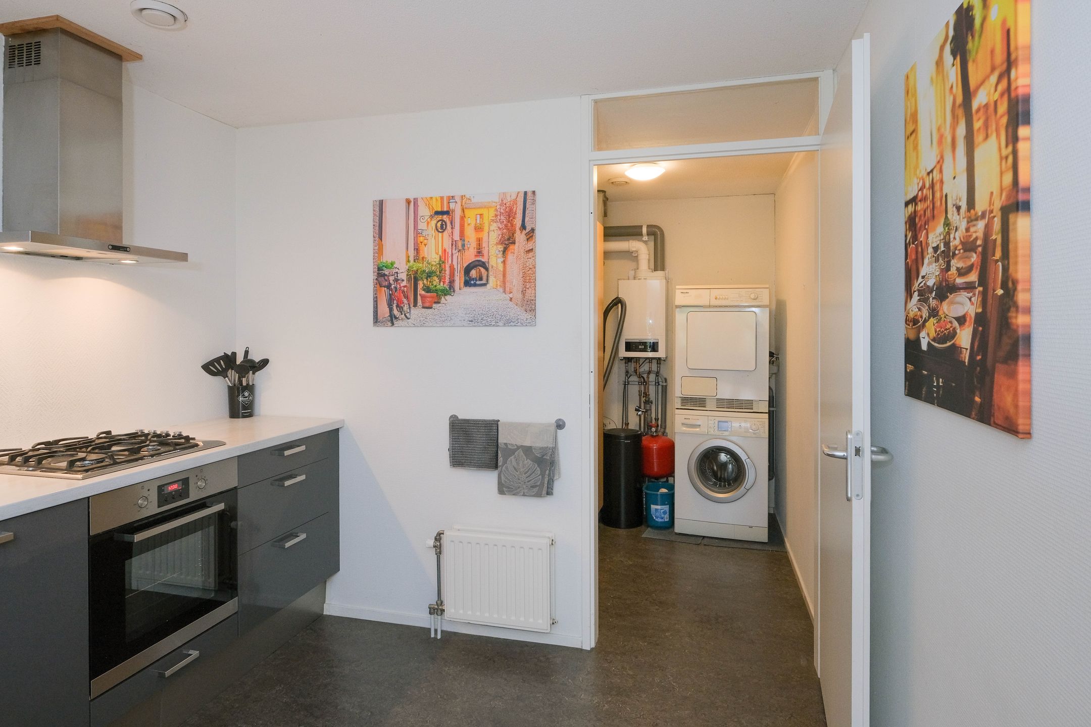 Photo 12 of Jan van Elburgstraat 41