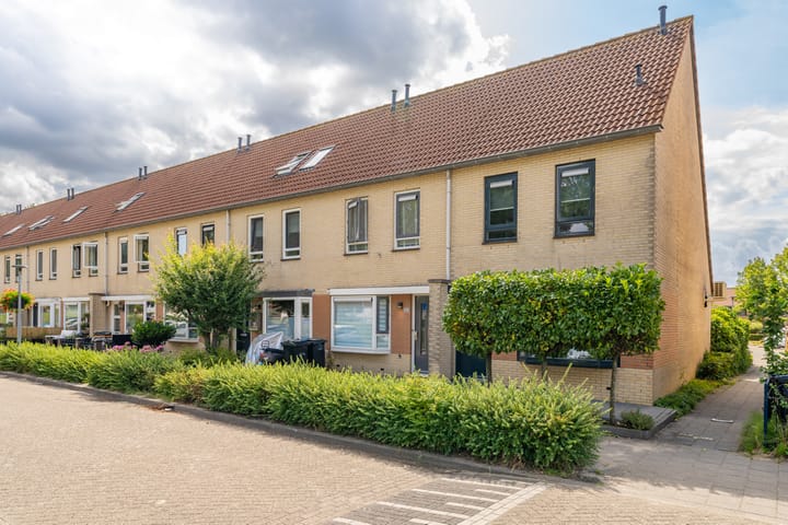 Foto 1 van Florrie Rodrigostraat 31