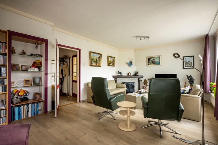 Photo 12 of Titus Brandsmastraat 10