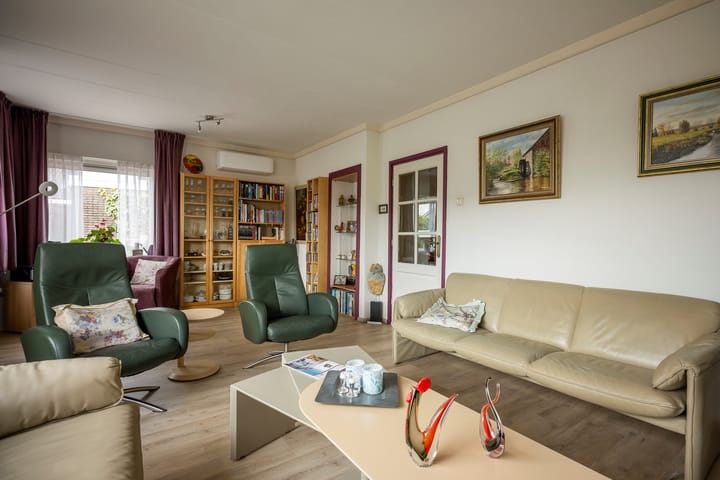 Photo 13 of Titus Brandsmastraat 10