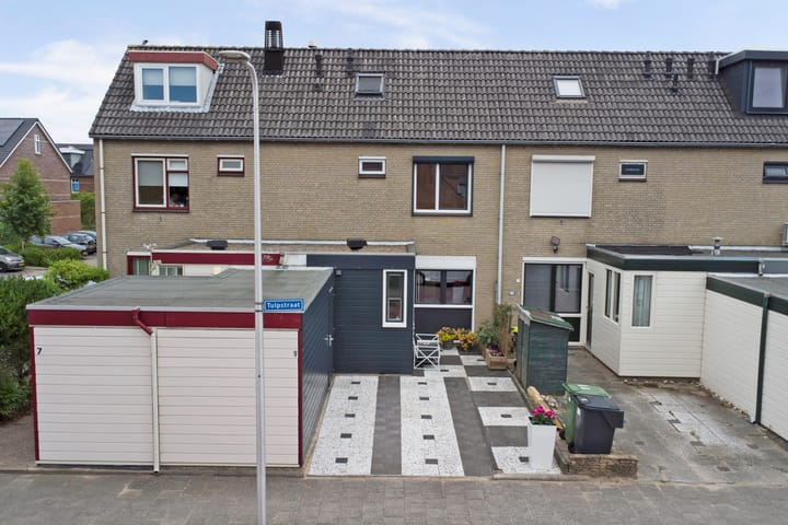 Foto 27 van Tulpstraat 9