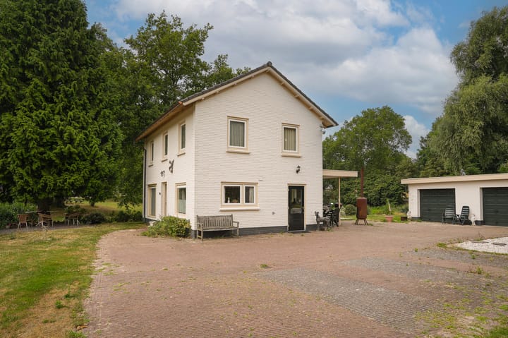 Foto 2 van Marten van Rossemsingel 98