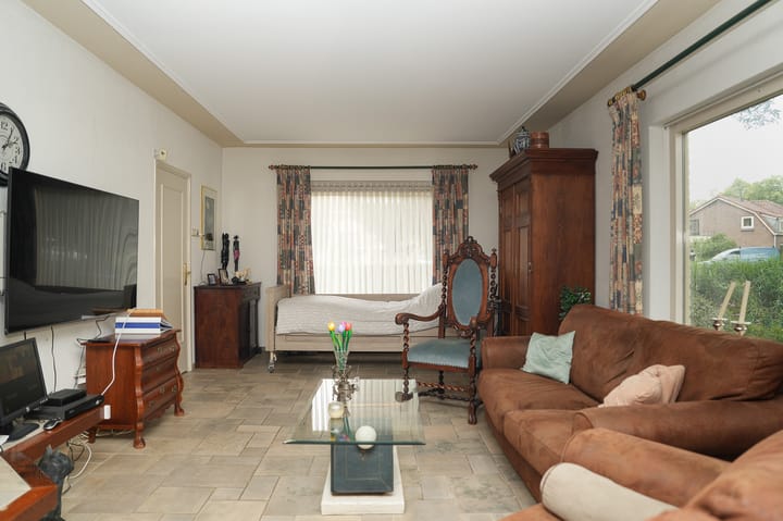 Foto 11 van Marten van Rossemsingel 98