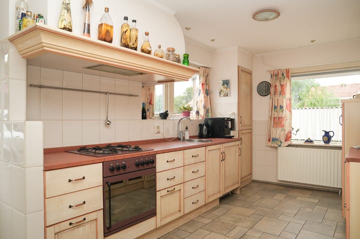 Foto 14 van Marten van Rossemsingel 98