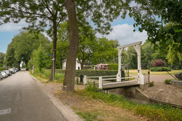 Foto 38 van Marten van Rossemsingel 98