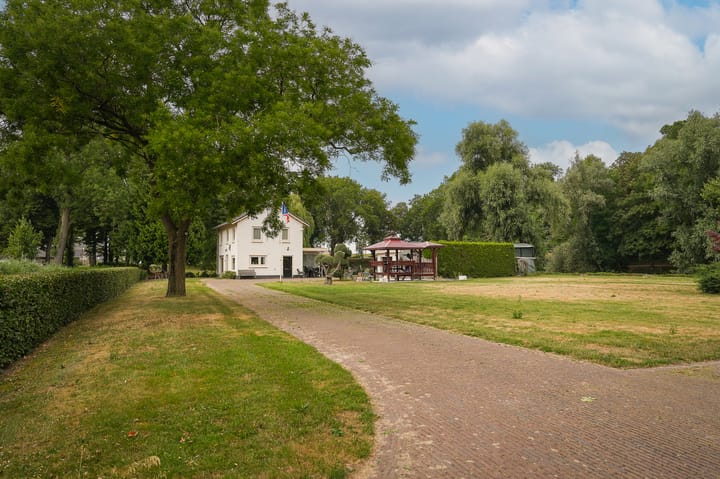 Foto 37 van Marten van Rossemsingel 98