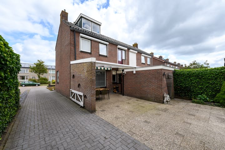 Photo 37 of Nieuwstraat 38