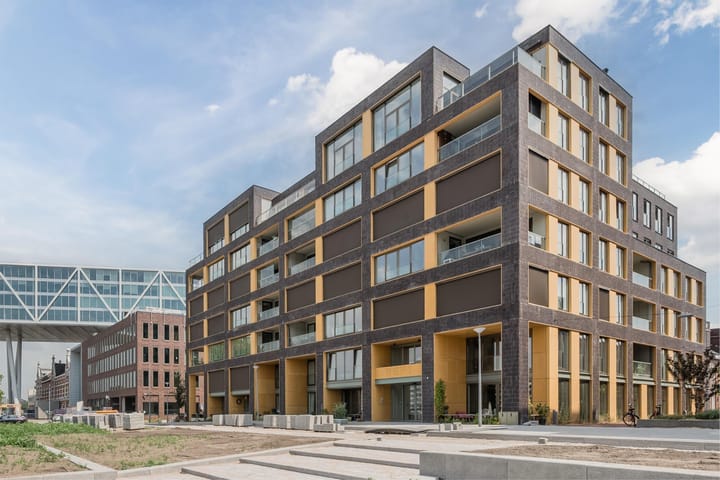 Photo 2 of Nassaukade 20-P