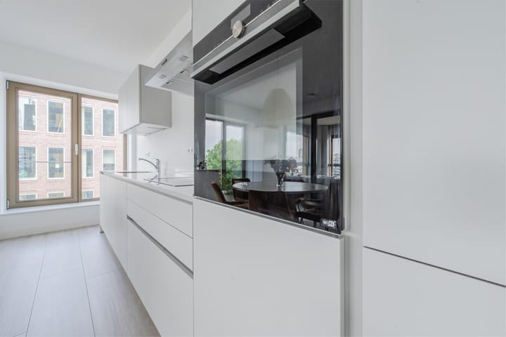 Foto 12 van Nassaukade 20-P