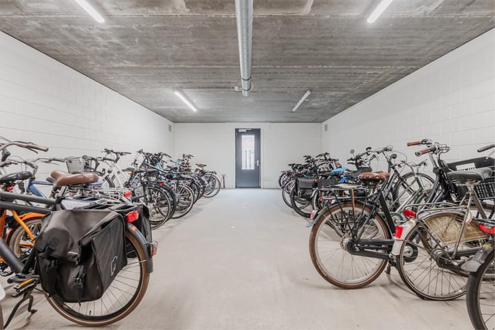 Foto 44 van Nassaukade 20-P