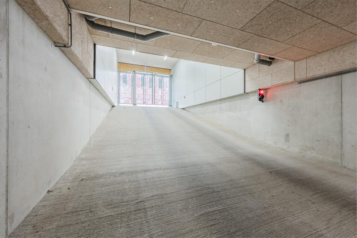 Foto 46 van Nassaukade 20-P