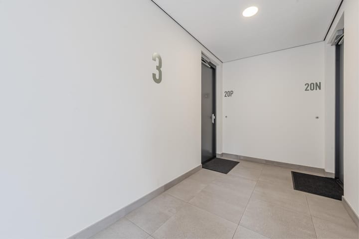 Foto 49 van Nassaukade 20-P