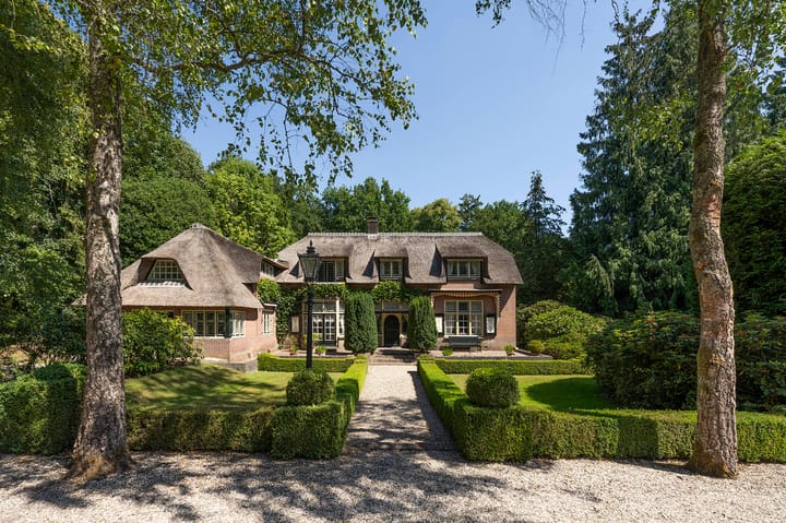 Foto 2 van Rozenlaantje 14