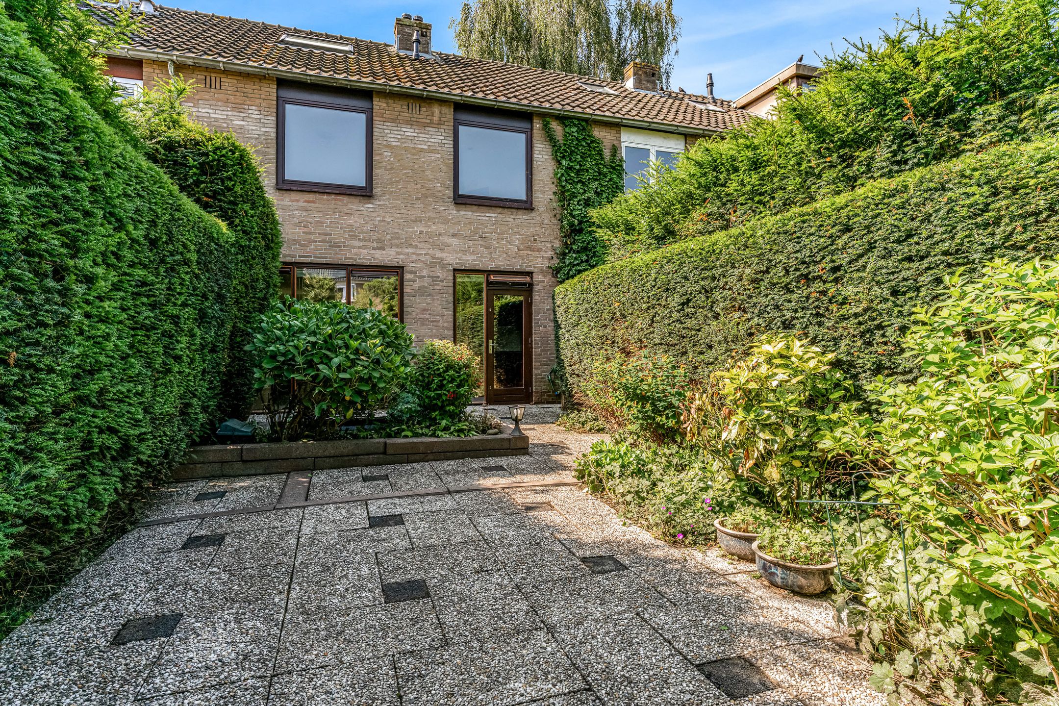 Foto 24 van Straat van Makassar 49