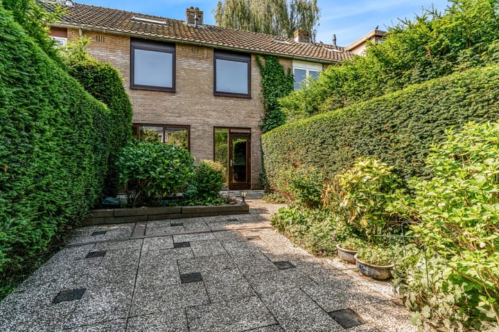 Foto 24 van Straat van Makassar 49