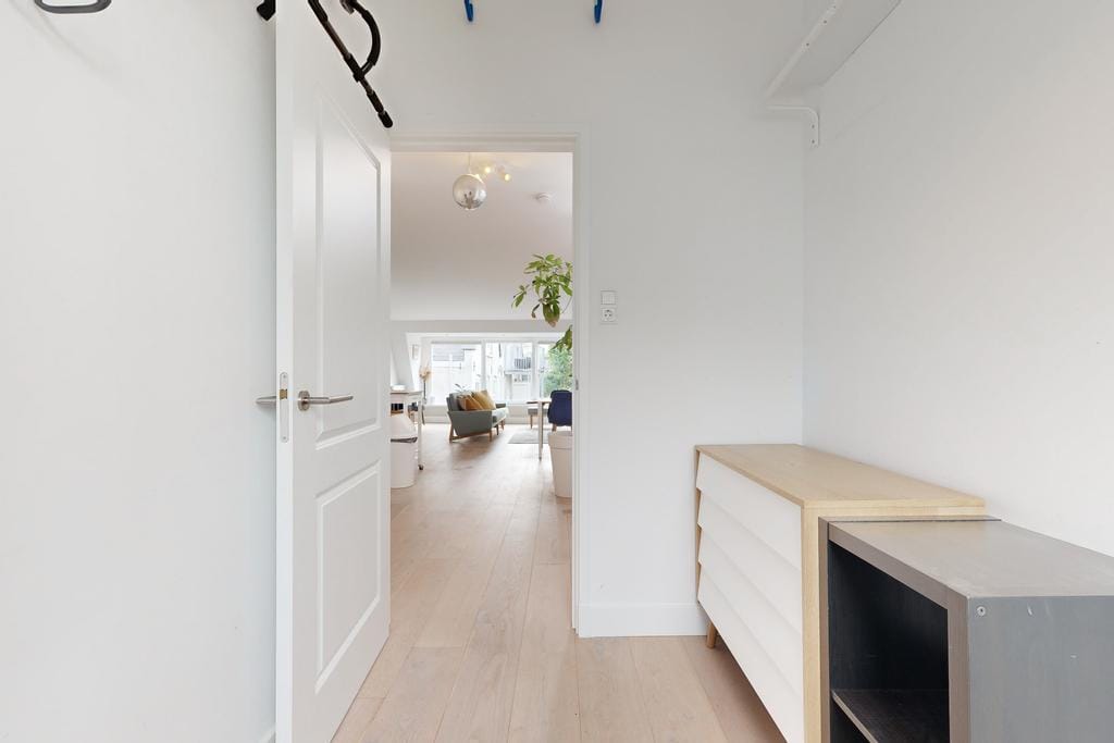 Photo 17 of Da Costastraat 99-4