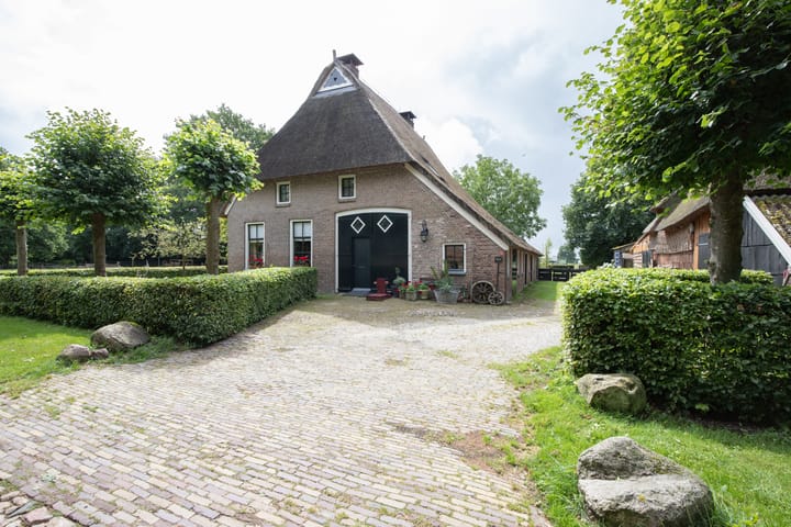 Foto 1 van Dorpsstraat 6