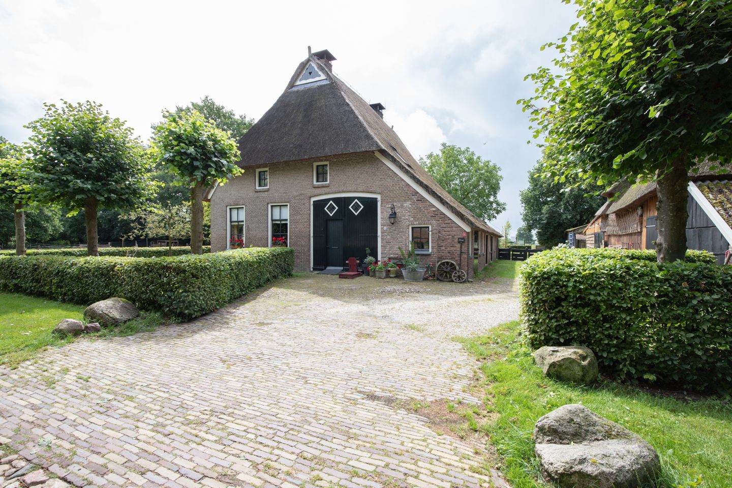 Foto 1 van Dorpsstraat 6