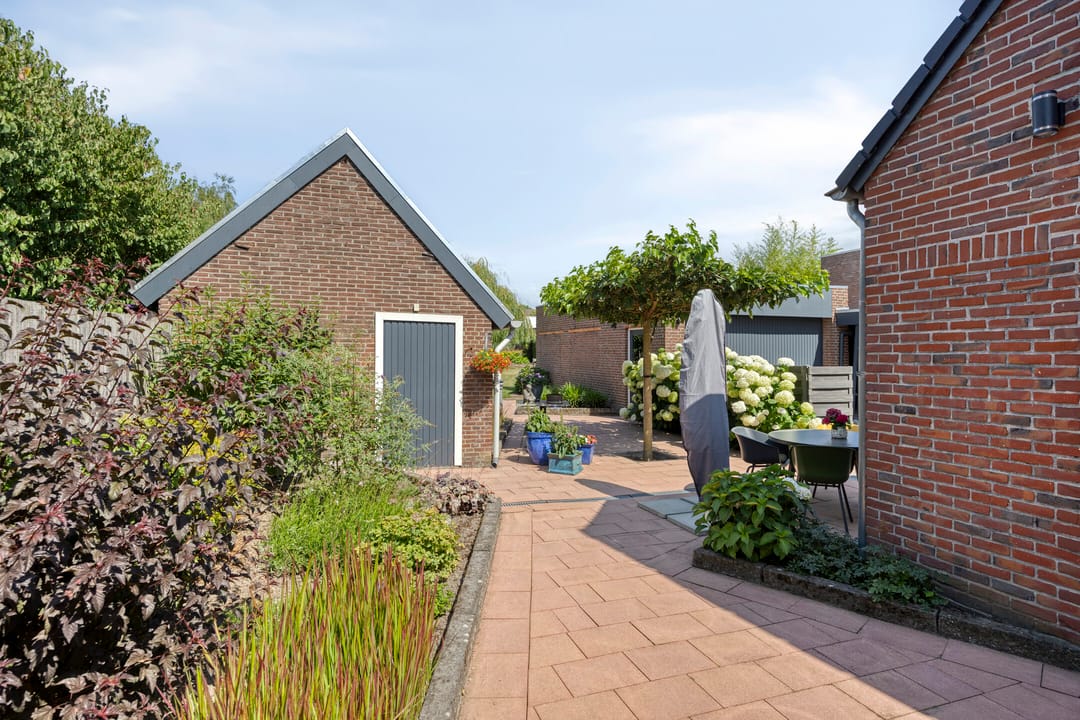 Foto 26 van Benzenraderweg 291