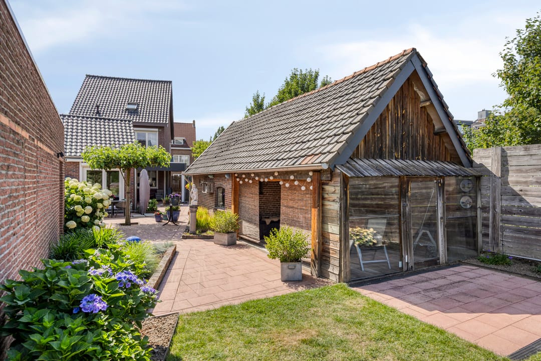 Foto 32 van Benzenraderweg 291