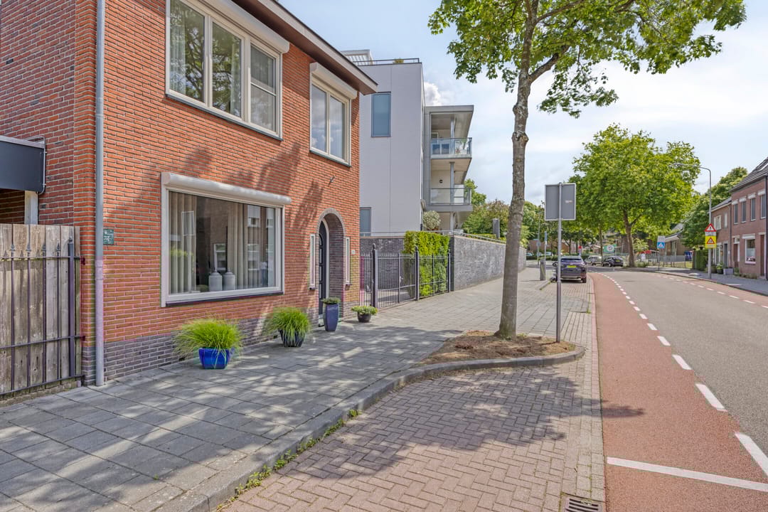 Foto 43 van Benzenraderweg 291