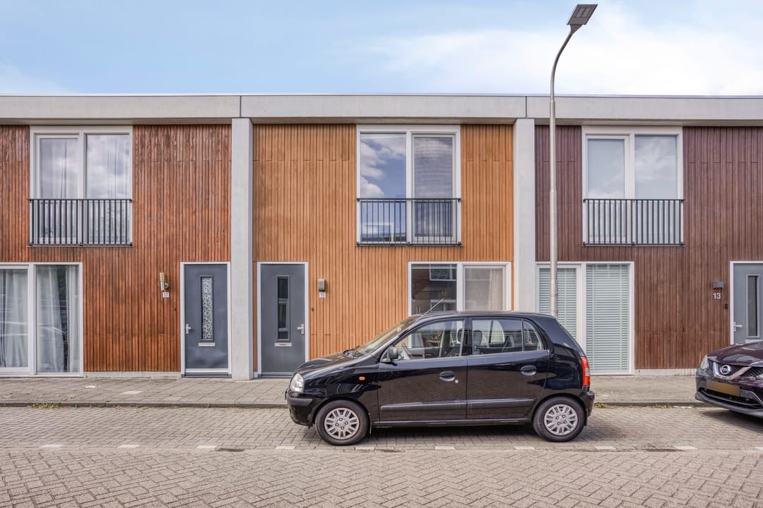 Photo 1 of Mokmerstraat 15