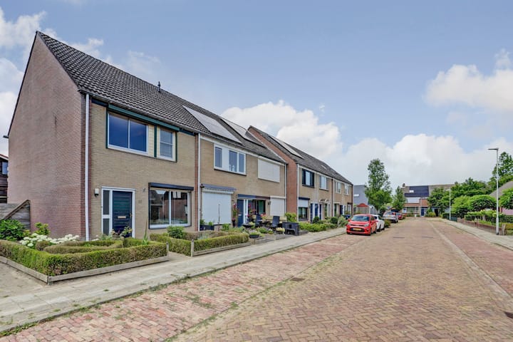 Photo 3 of Prinses Wilhelminastraat 15