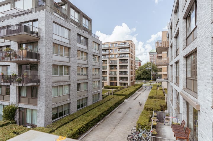 Photo 14 of Andreasplein 52