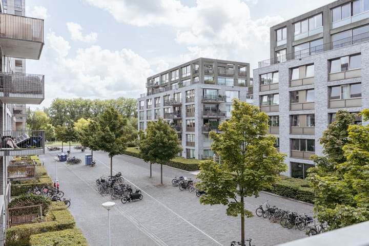 Photo 15 of Andreasplein 52