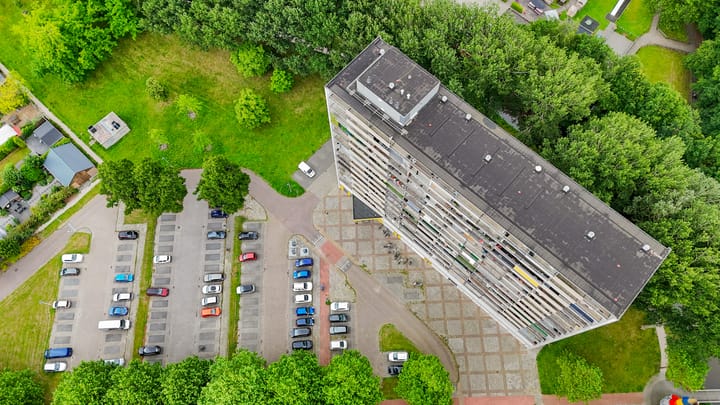 Foto 32 van Tjaarda 334