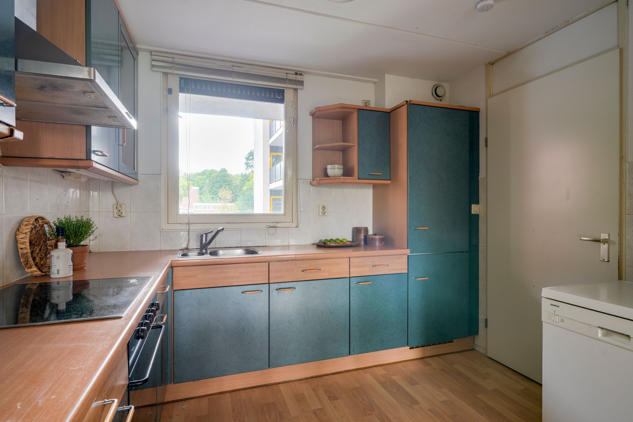 Foto 3 van Linschotensingel 1-AG