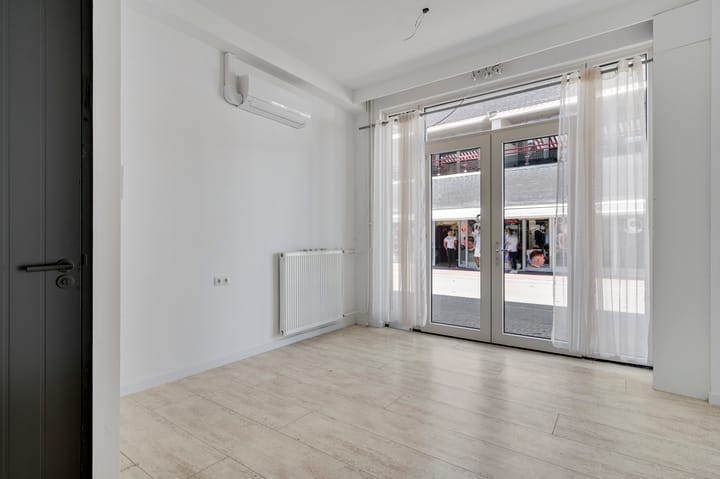 Photo 6 of Brugstraat 14