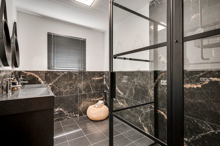 Photo 15 of Brugstraat 14