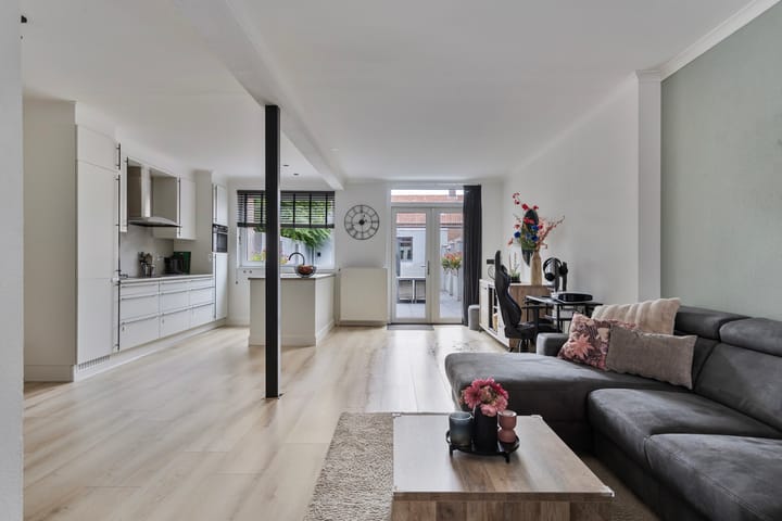 Foto 14 van Banningstraat 24