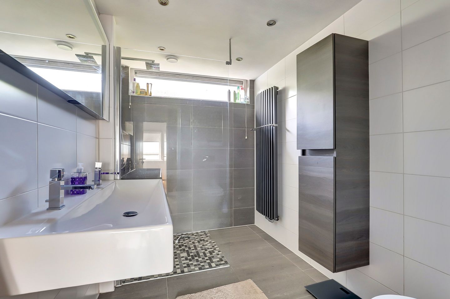 Foto 4 van Minerva 19