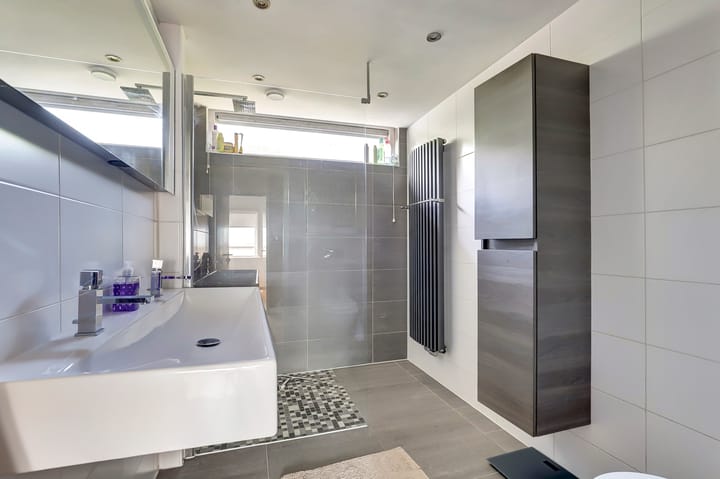 Photo 4 of Minerva 19