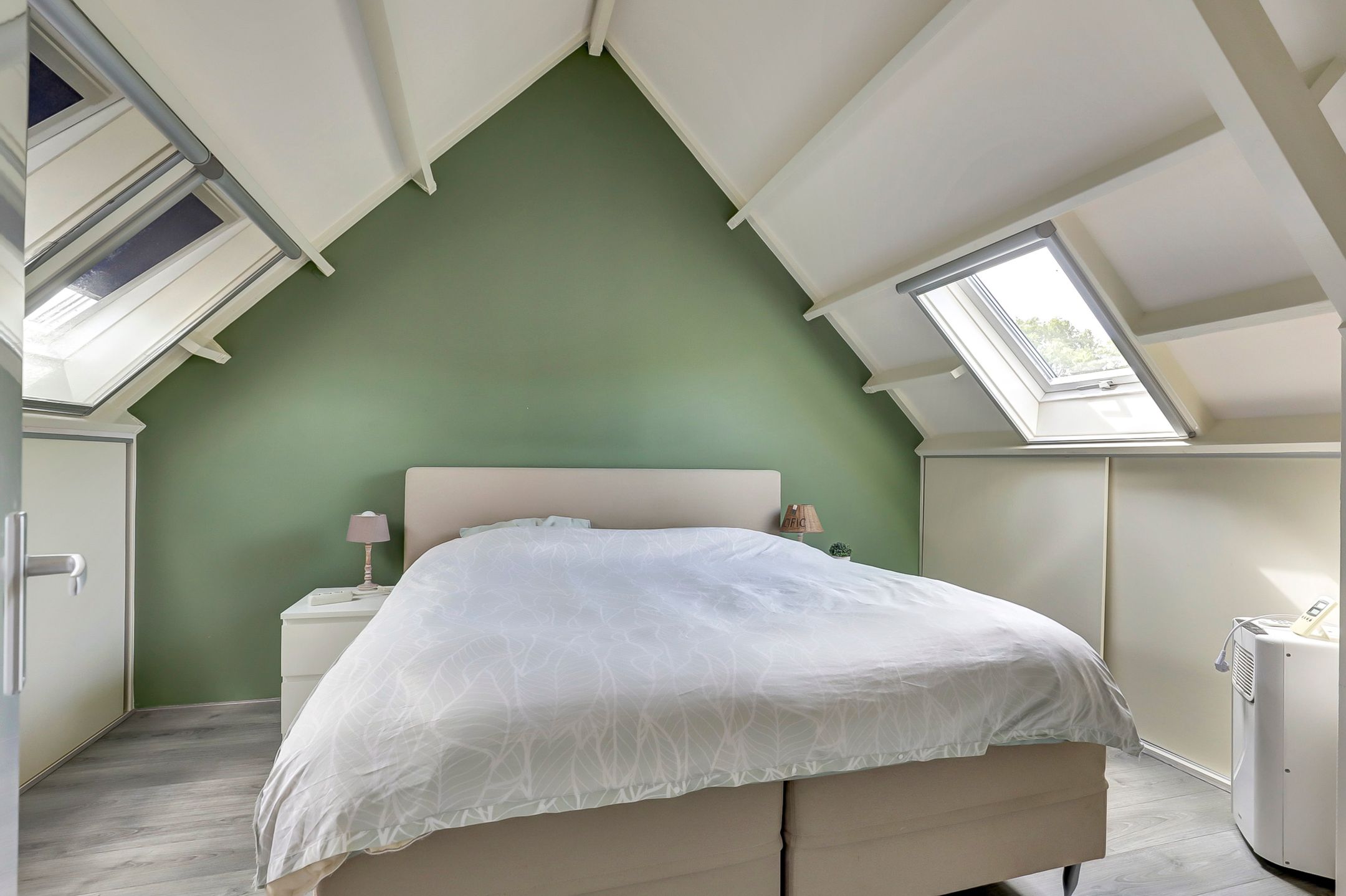 Foto 30 van Minerva 19