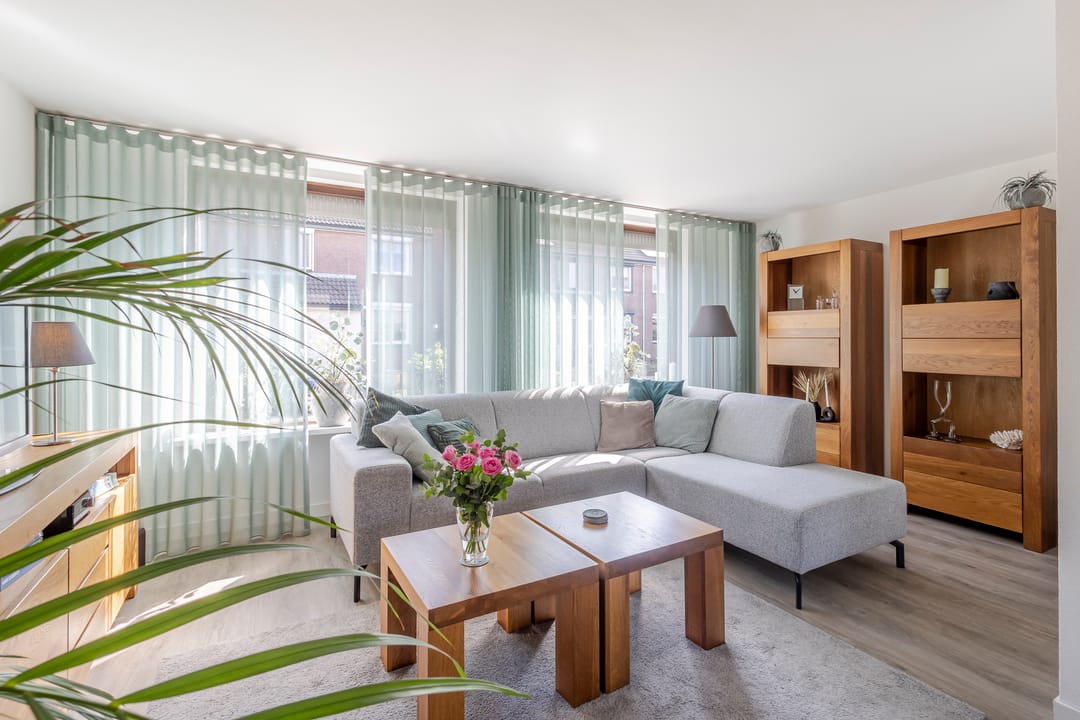 Photo 2 of Van Asperenstraat 9