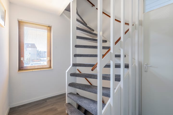 Foto 22 van Van Asperenstraat 9