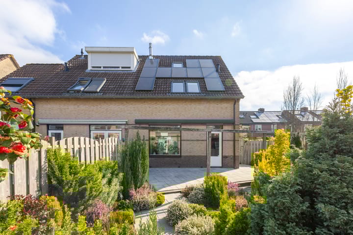 Foto 27 van Van Asperenstraat 9