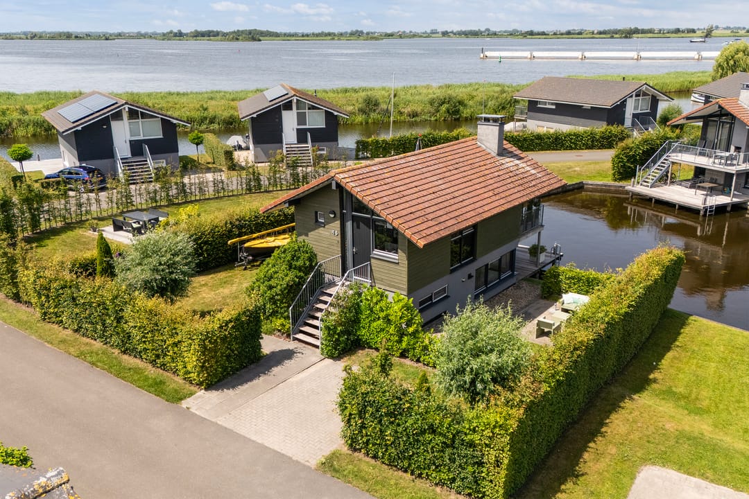 Foto 2 van Jongebuorren 46