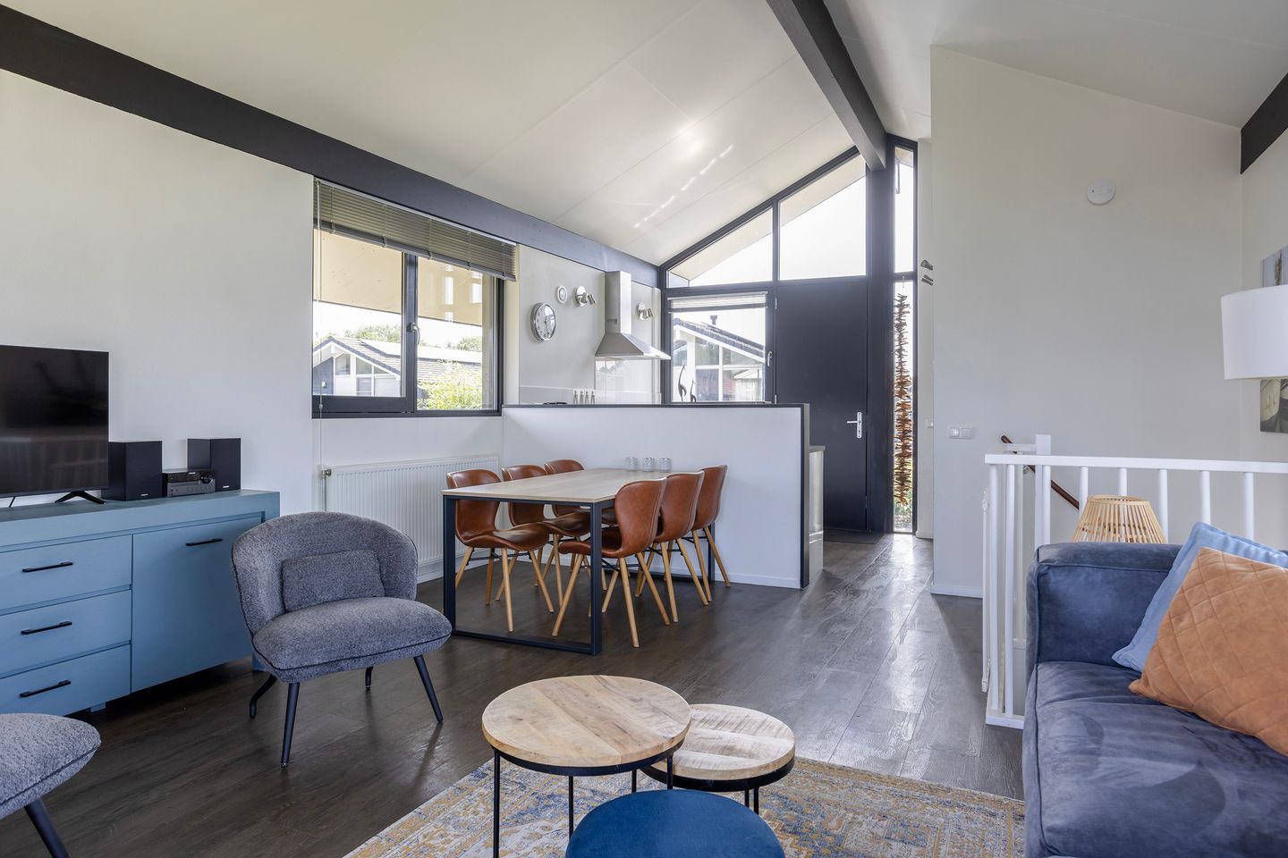 Foto 14 van Jongebuorren 46