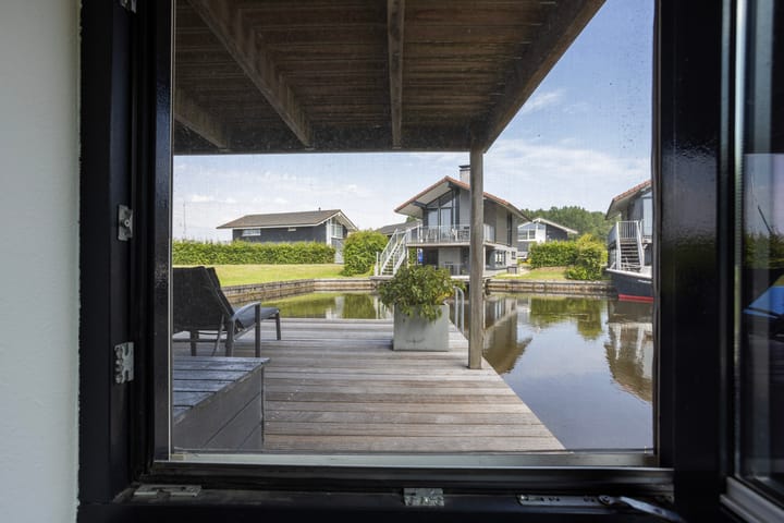 Foto 21 van Jongebuorren 46