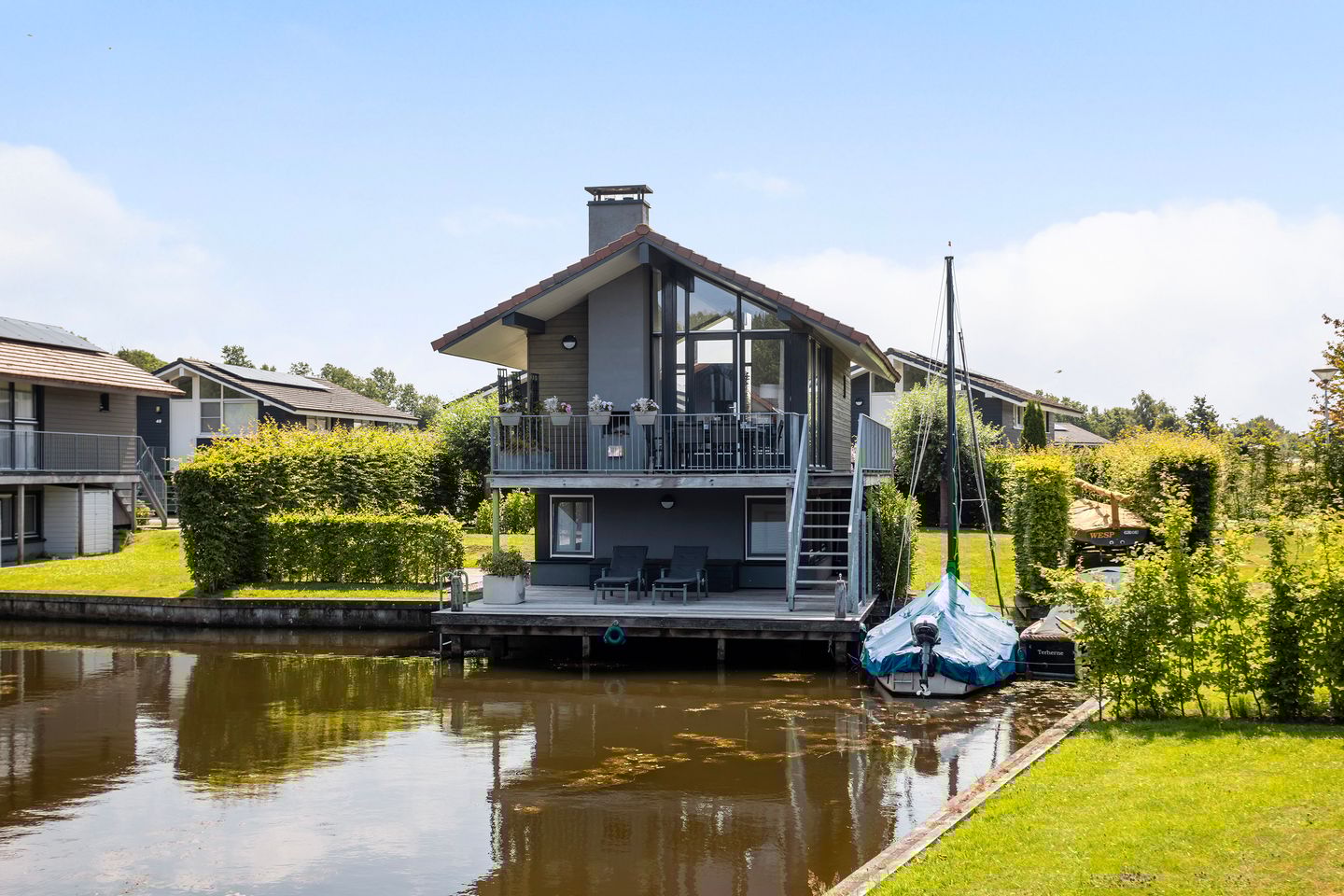 Foto 40 van Jongebuorren 46