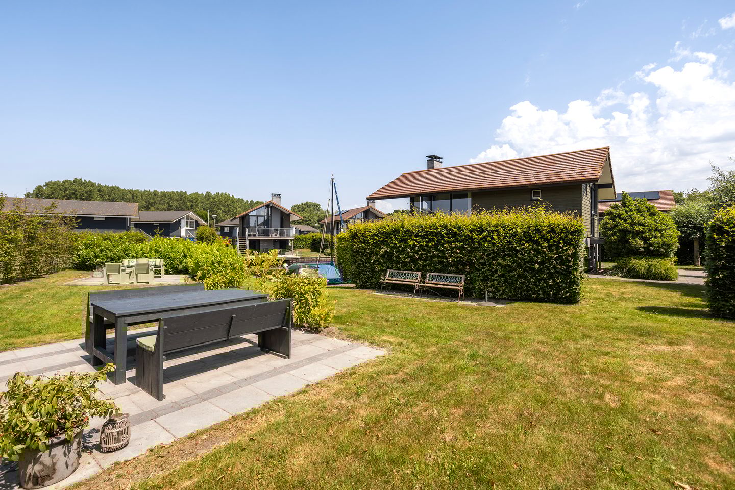 Foto 44 van Jongebuorren 46