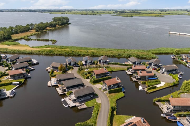 Foto 56 van Jongebuorren 46