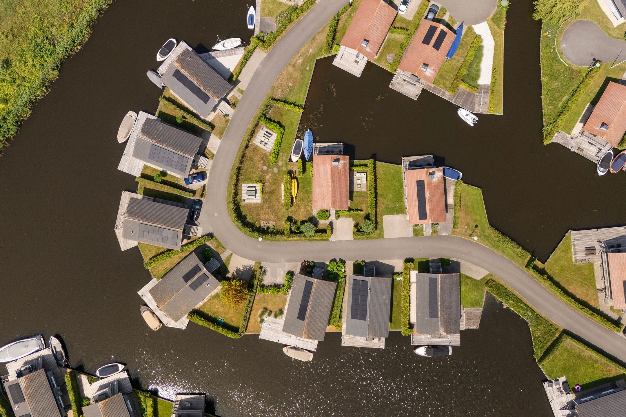 Foto 57 van Jongebuorren 46