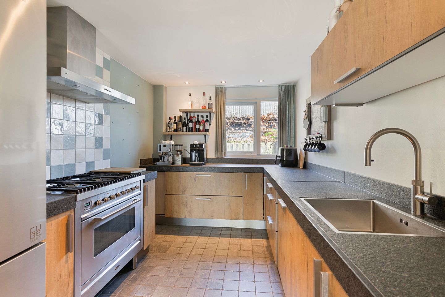 Foto 10 van Oud Adeselaan 6-C