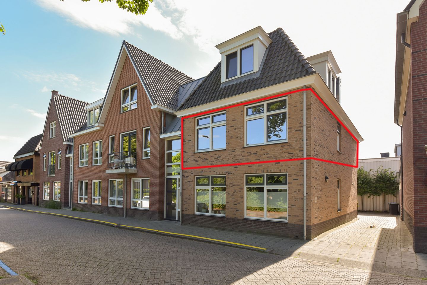 Foto 1 van Hofland 8-A