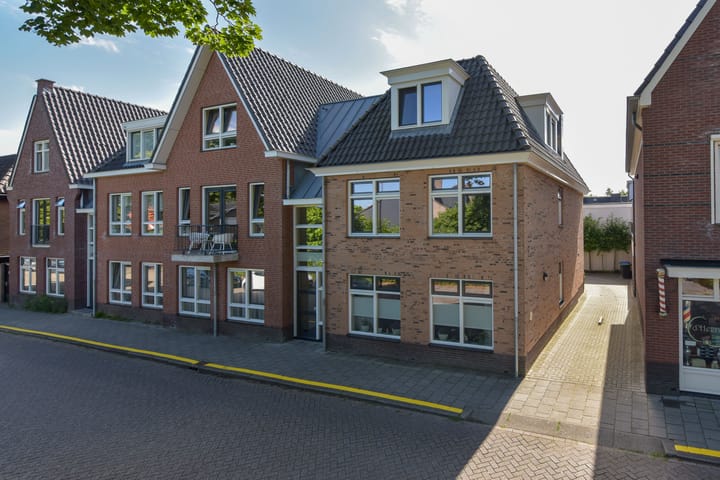 Foto 32 van Hofland 8-A